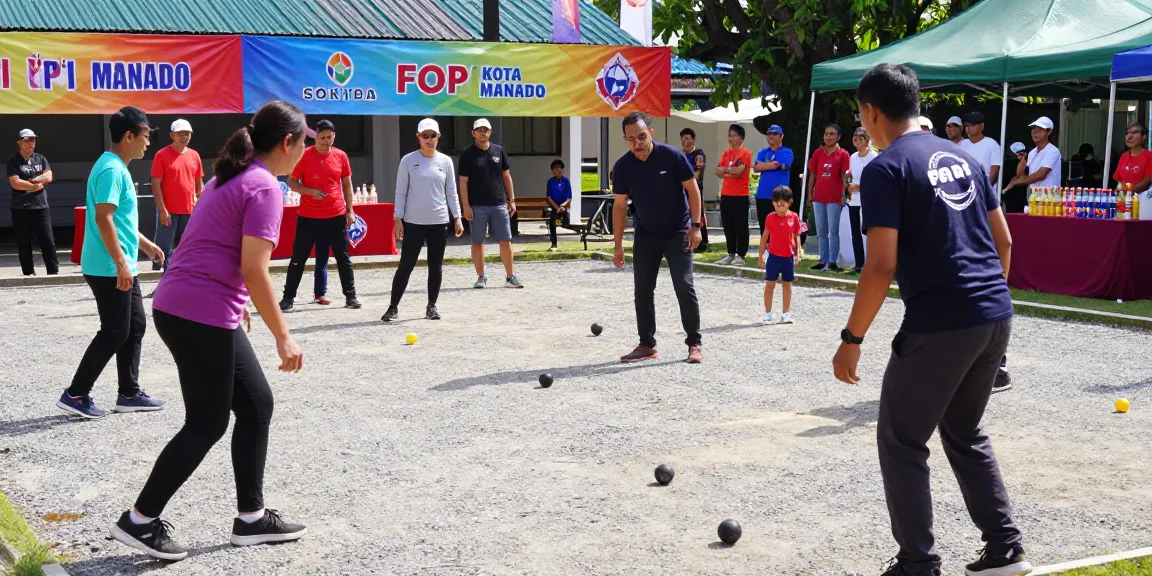 Turnamen petanque yang diadakan oleh fopikotamanado.org dengan pemain dan penonton meriah.